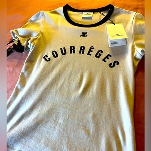 Women’s Medium Couregges Designer Shirt with Buckle Sleeve